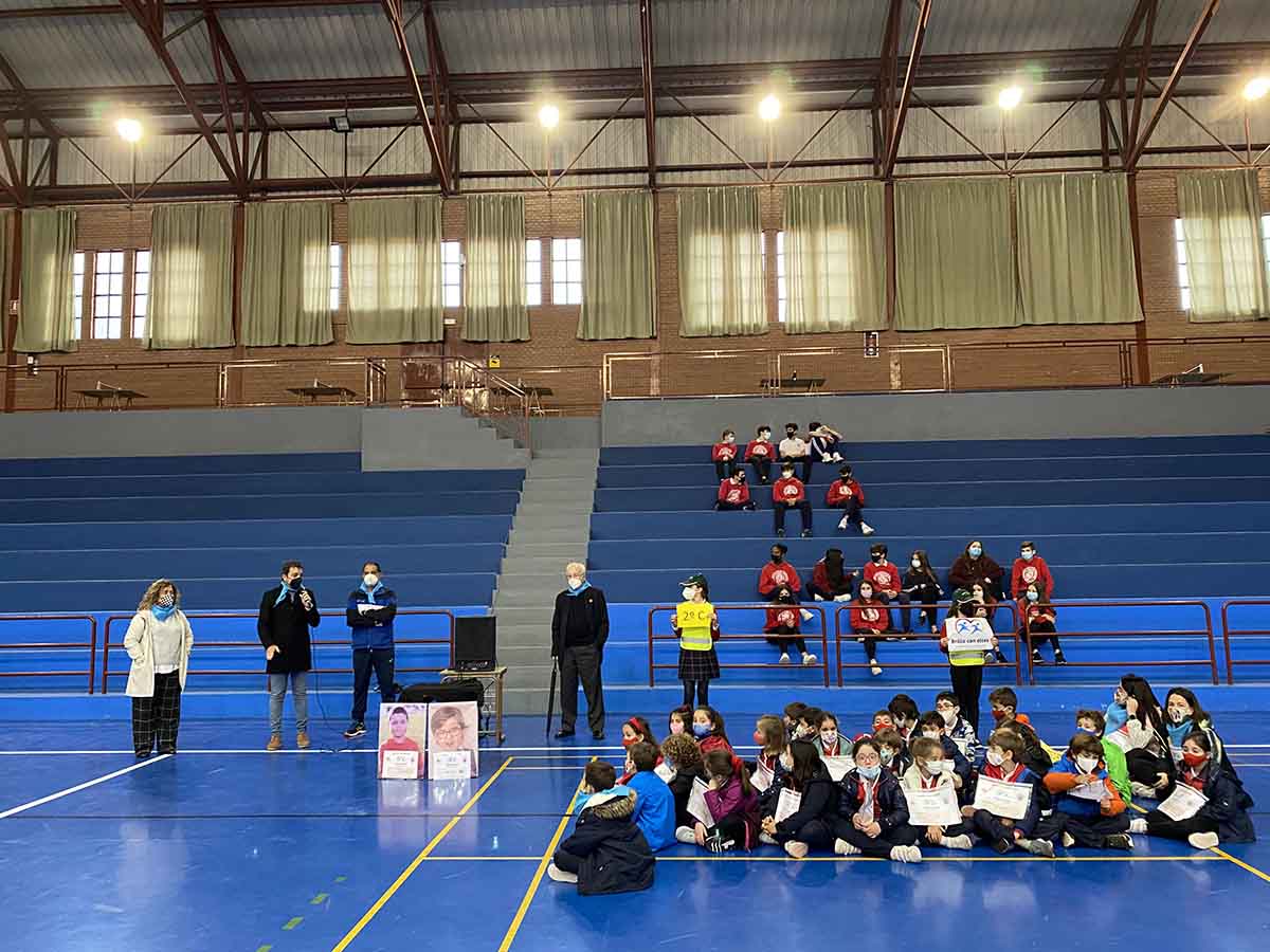 Presentación de la carrera "Pablo y Beltrán" en el colegio Infantes de Toledo