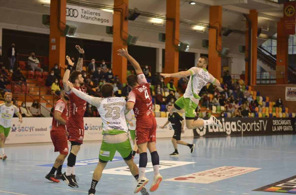 El Incarlopsa Cuenca volvió a sumar, y contra el tercero. Foto: @BmHuesca (Juan Alberto Lillo)