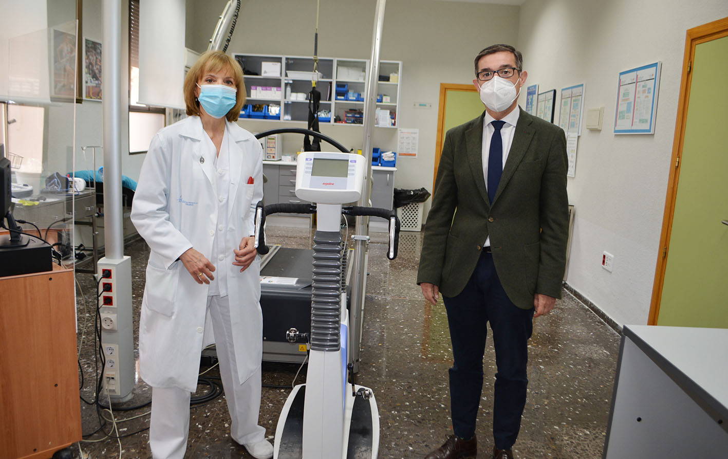 Valle Guío y Fernando Muñoz, en las instalaciones del Servicio de Medicina Deportiva de la Diputación de Toledo.