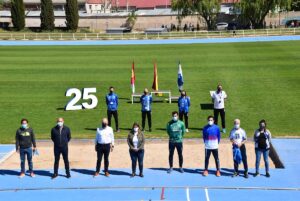 El Ayuntamiento de Talavera reabrió la pista de atletismo con un acto solemne