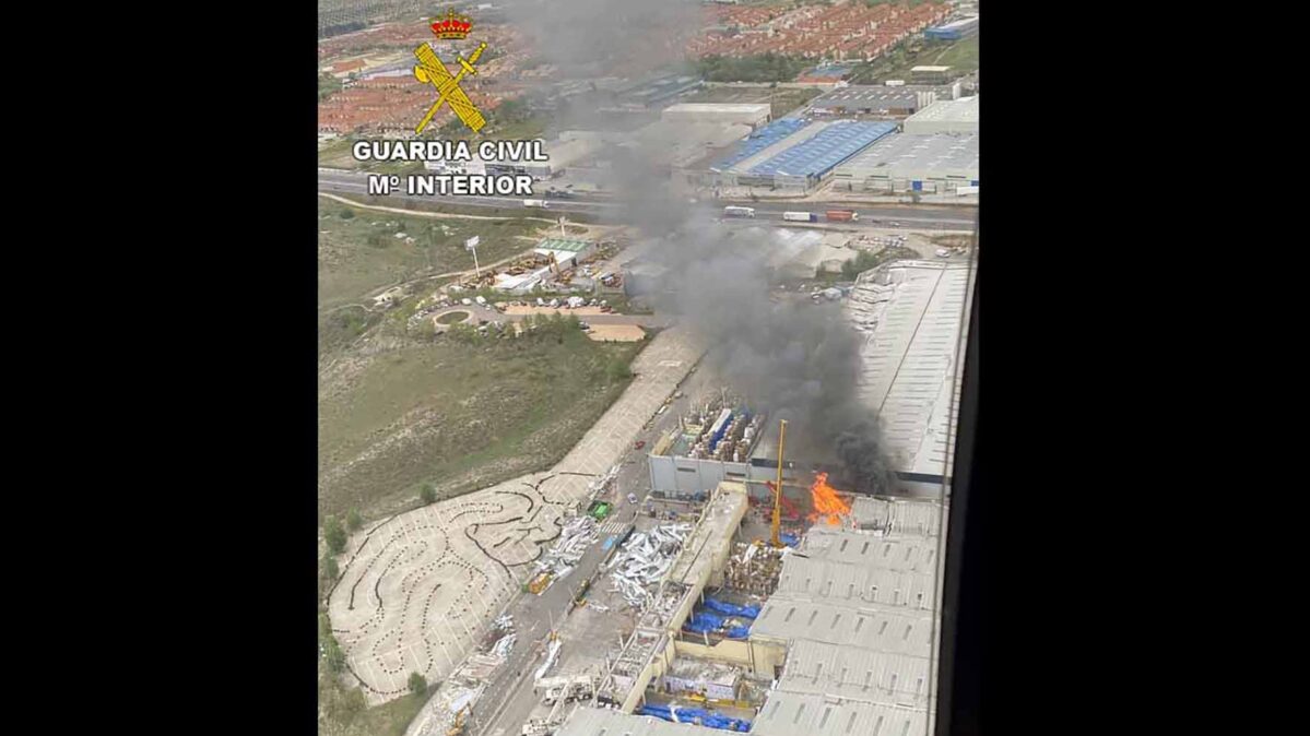 Incendio en una nave industrial en Seseña.