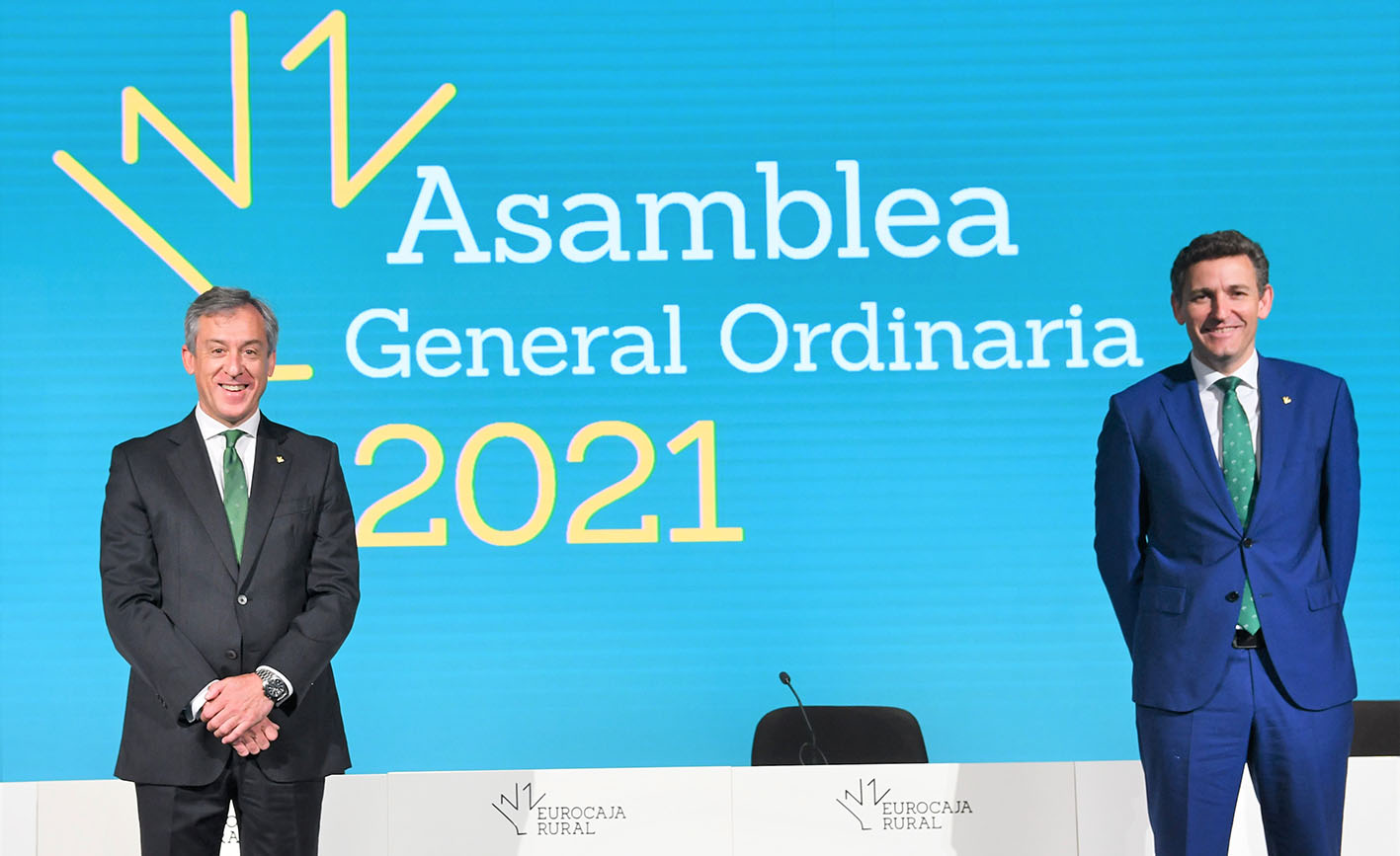 Javier López, presidente de Eurocaja Rural; y Víctor Manuel Martín, director general de Eurocaja Rural, satisfechos por los resultados de la entidad en 2020.