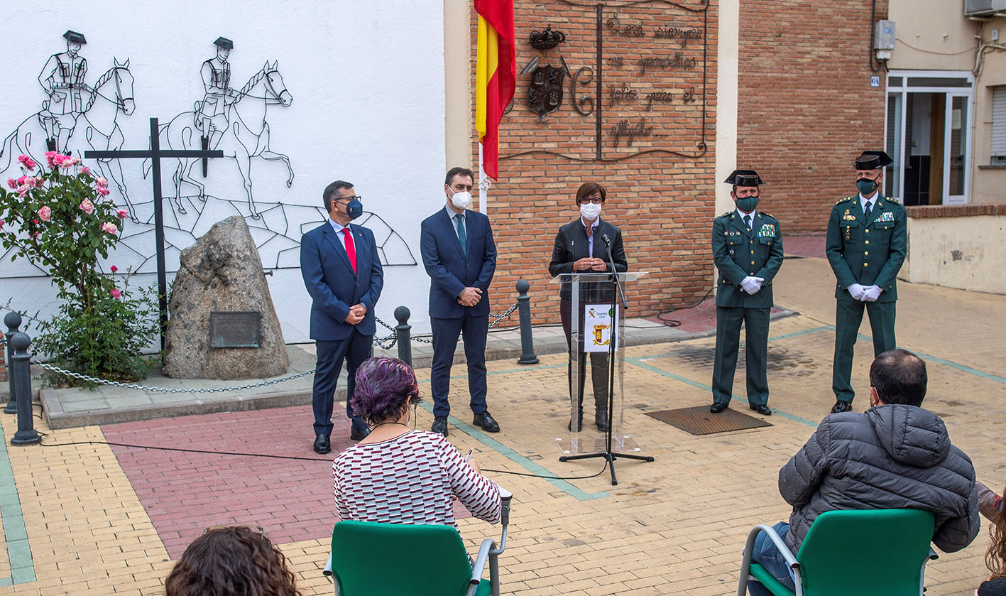 La directora general de la Guardia Civil, María Gámez, durante la presentación de un plan especial para luchar contra la delincuencia en la comarca de La Sagra. EFE/Ismael Herrero.