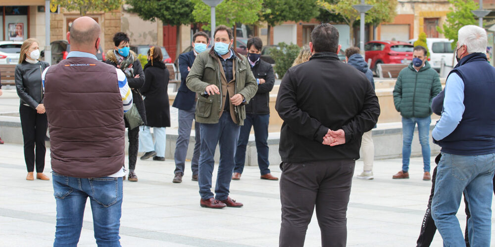 Paco Núñez, durante su visita a Socuéllamos.