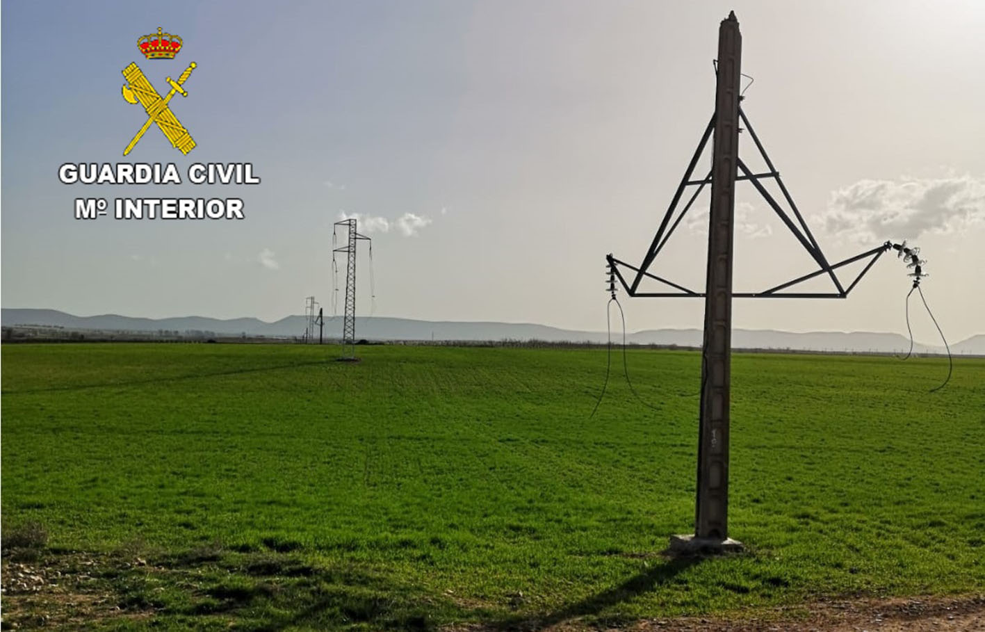 Una de las torretas de la que robaron el cable de cobre.