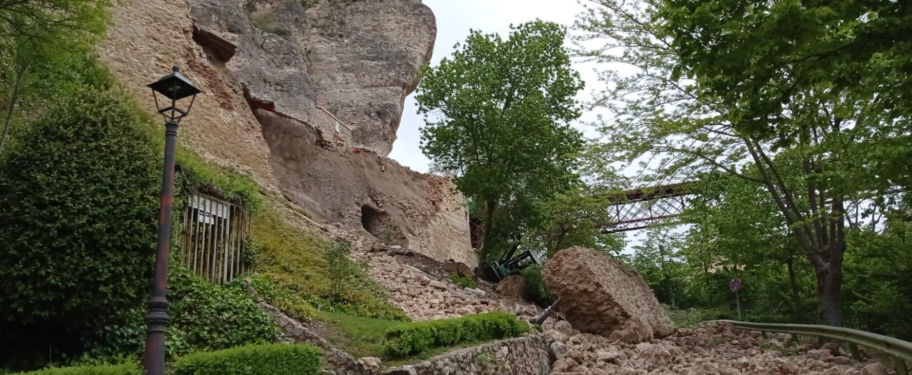 Derrumbe Casas Colgadas Puente de San Pablo