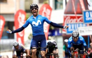 Héctor Carretero, a su llegada a la meta. Foto: @rfalarcon