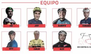 El equipo ciclista al completo