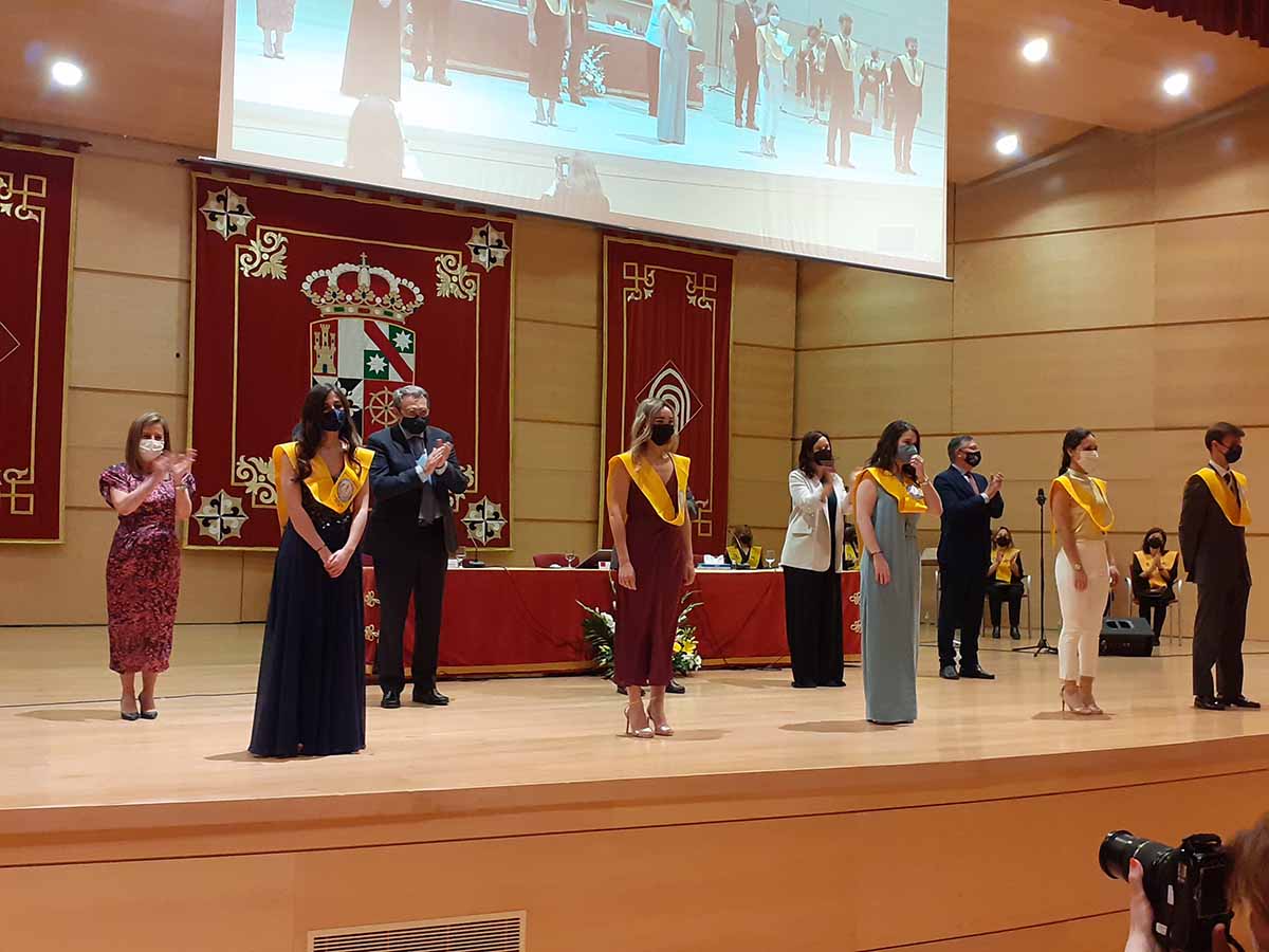 Acto de graduación de la sexta promoción de Medicina de Ciudad Real