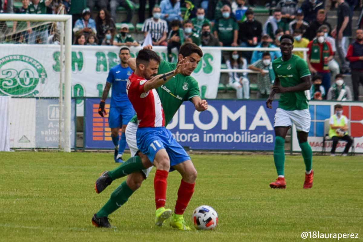 Un lance del partido entre el Toledo y el Torrijos. Foto: CD Toledo (Laura Pérez)