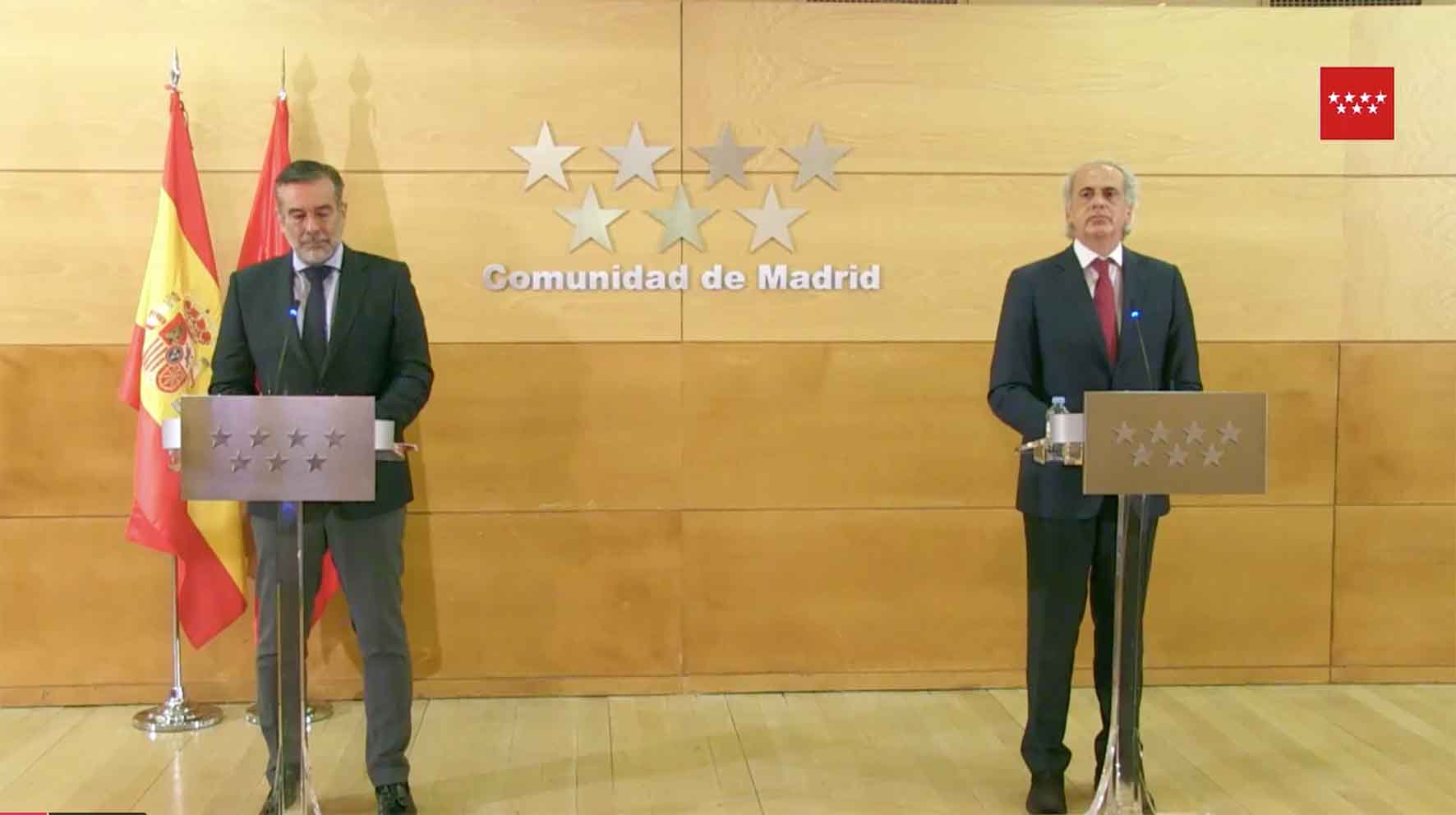 El consejero de Justicia, Interior y Víctimas en funciones de la Comunidad de Madrid, Enrique López, y el consejero de Sanidad en funciones, Enrique Ruiz Escudero