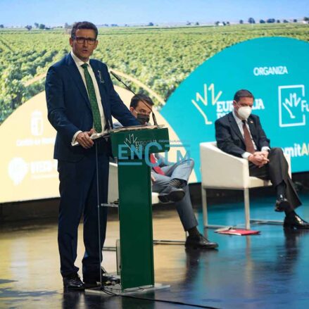 Víctor Manuel Martín, director general de Eurocaja Rural, durante su intervención en "Rural Summit Agro"