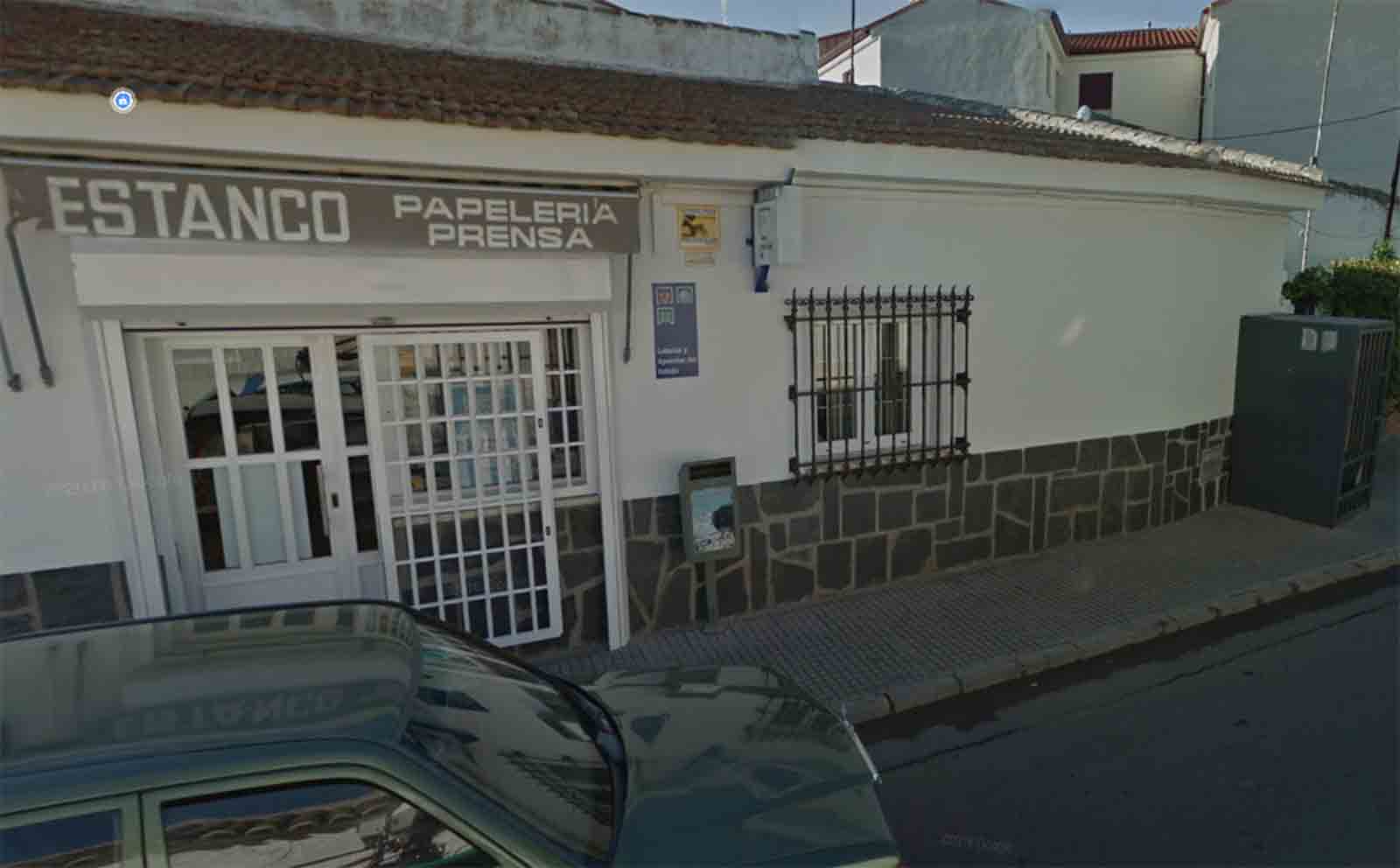 El atraco ha tenido lugar en este estanco de Villaseca de la Sagra.