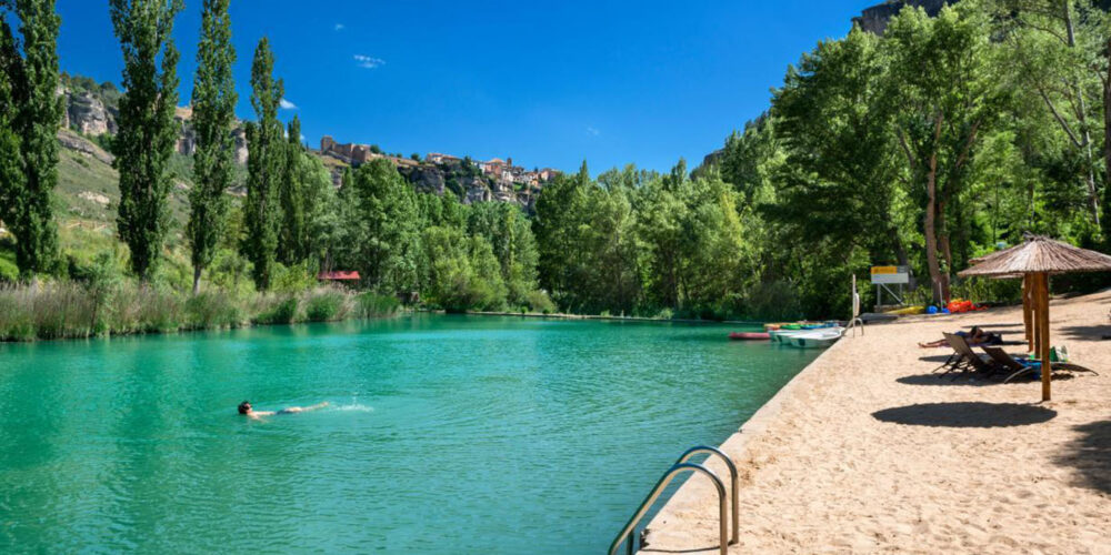 Disfrutar de un baño en un paraje natural de Castilla-La Mancha, todo un placer.