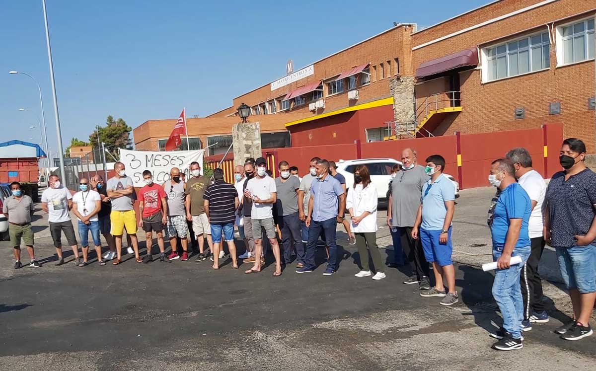 Trabajadores de "Mafricentro", en plena protesta