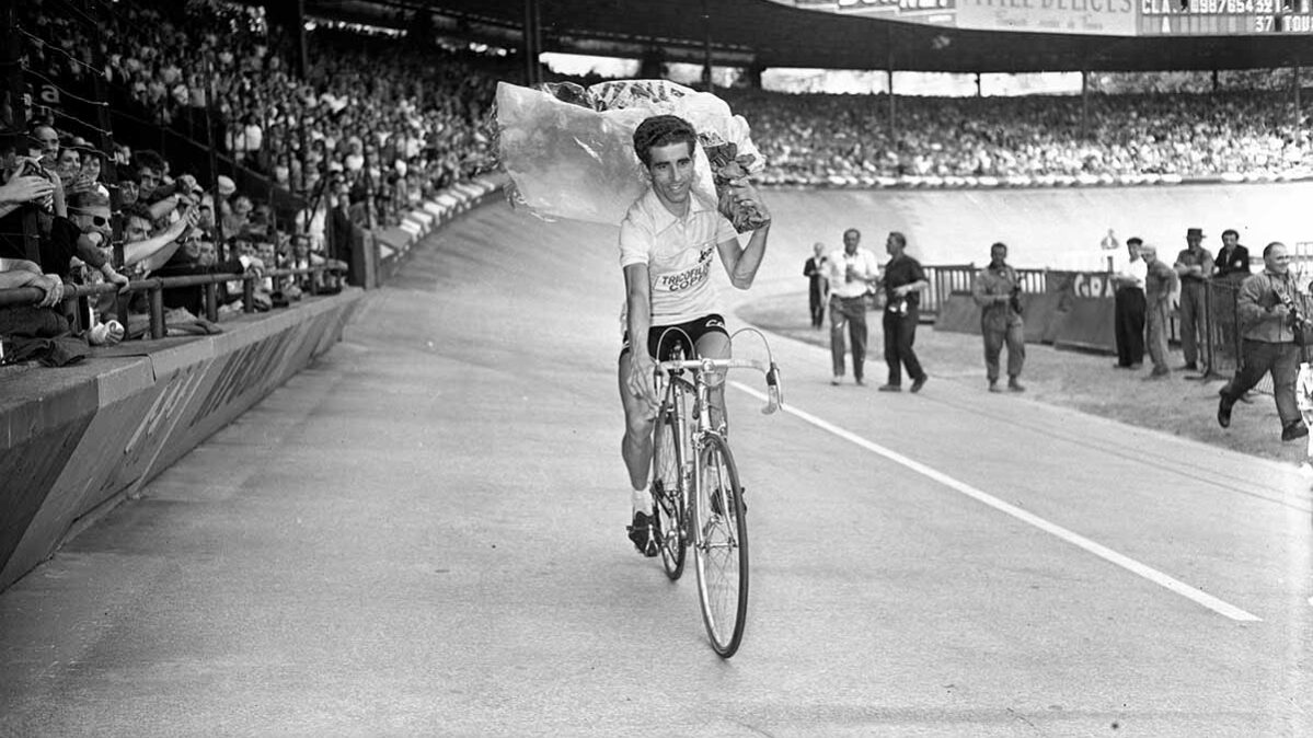 El "Águila de Toledo", homenajeado en el Tour por su 93º cumpleaños