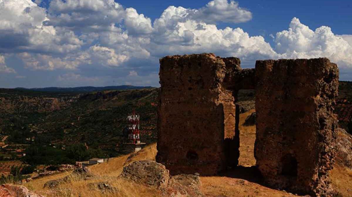 Castillo de Alcaraz, Puerta de Castilla.