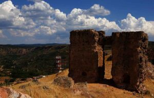 Castillo de Alcaraz, Puerta de Castilla.