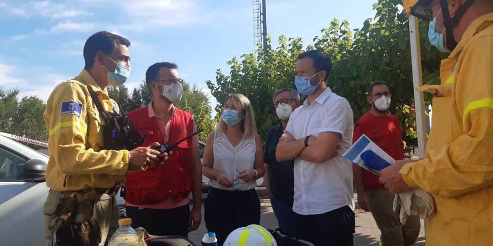 José Luis Escudero, en el puesto de mando del campo de fútbol de Isso