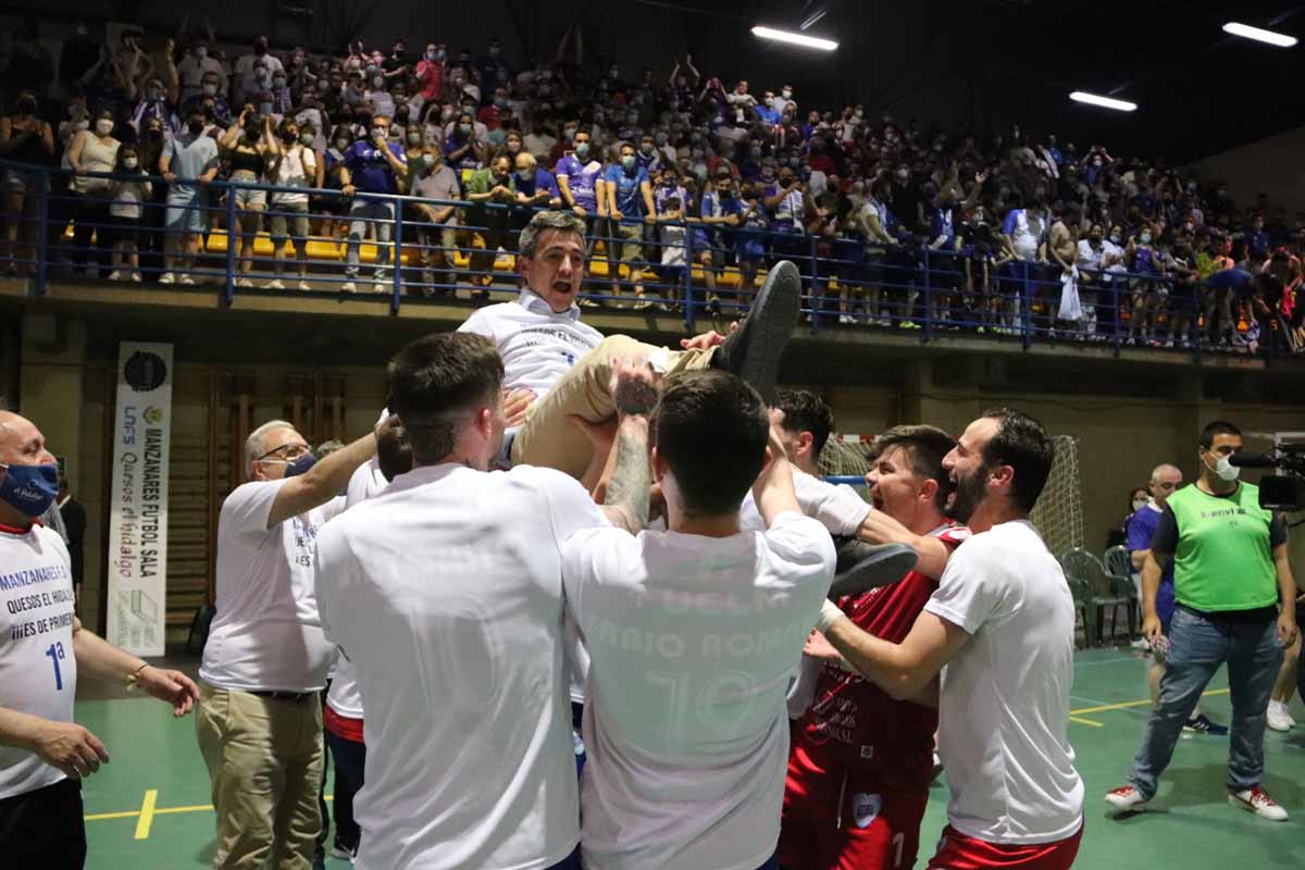 Juanlu Alonso subió al Manzanares FS a Primera División RFEF. Foto: Manzanares FS