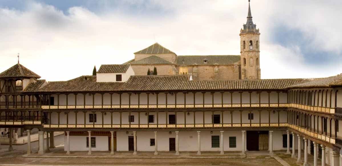 Plaza Mayor de Tembleque (Toledo)