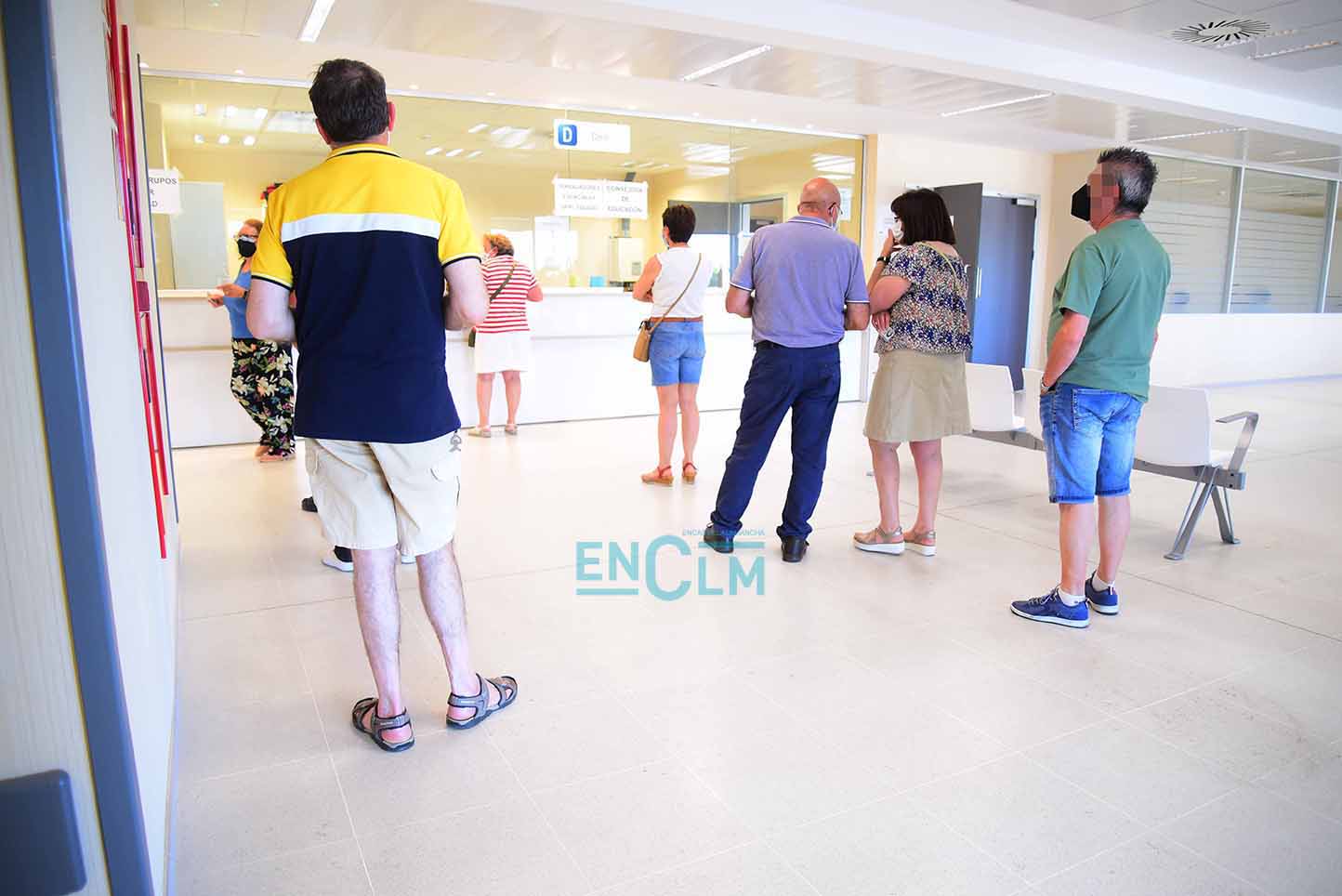 Un momento de la vacunación en el nuevo hospital de Toledo. Foto: Rebeca Arango.