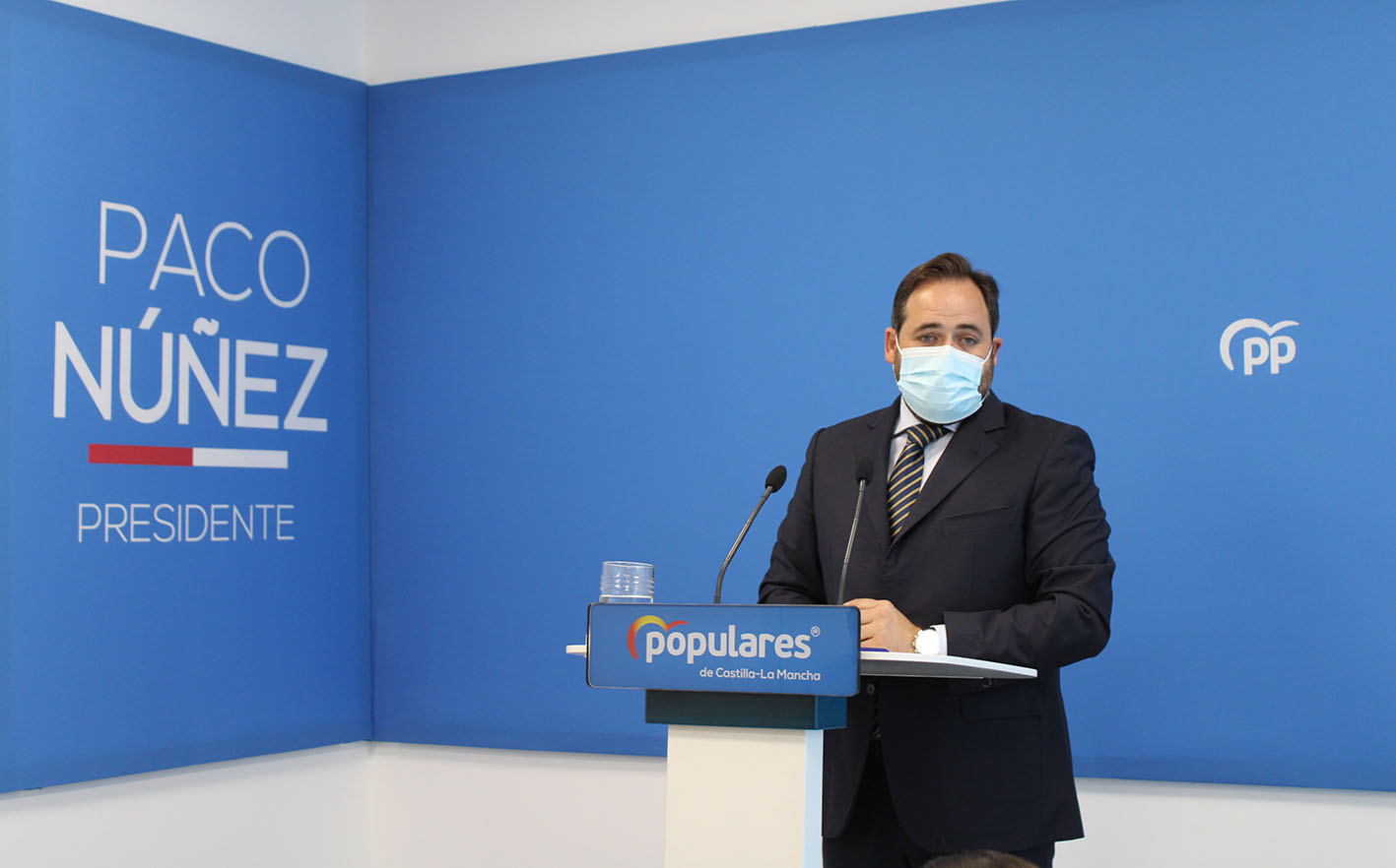 Paco Núñez, durante la rueda de prensa en la nueva sede del PP en Toledo.