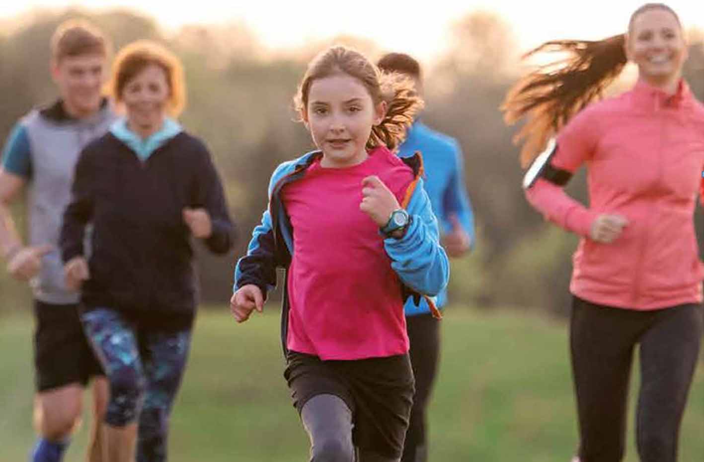 Cartel de la Asociación Española Contra el Cáncer para la carrera solidaria.