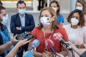 Rosana Rodríguez informa de que las medidas en las aulas serán las mismas que en el año anterior