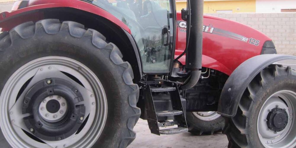 Muere en Orgaz (Toledo) al colisionar su tractor con un turismo