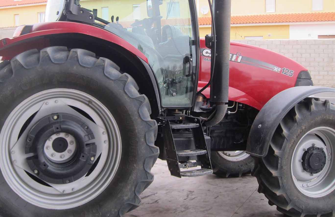 Muere en Orgaz (Toledo) al colisionar su tractor con un turismo