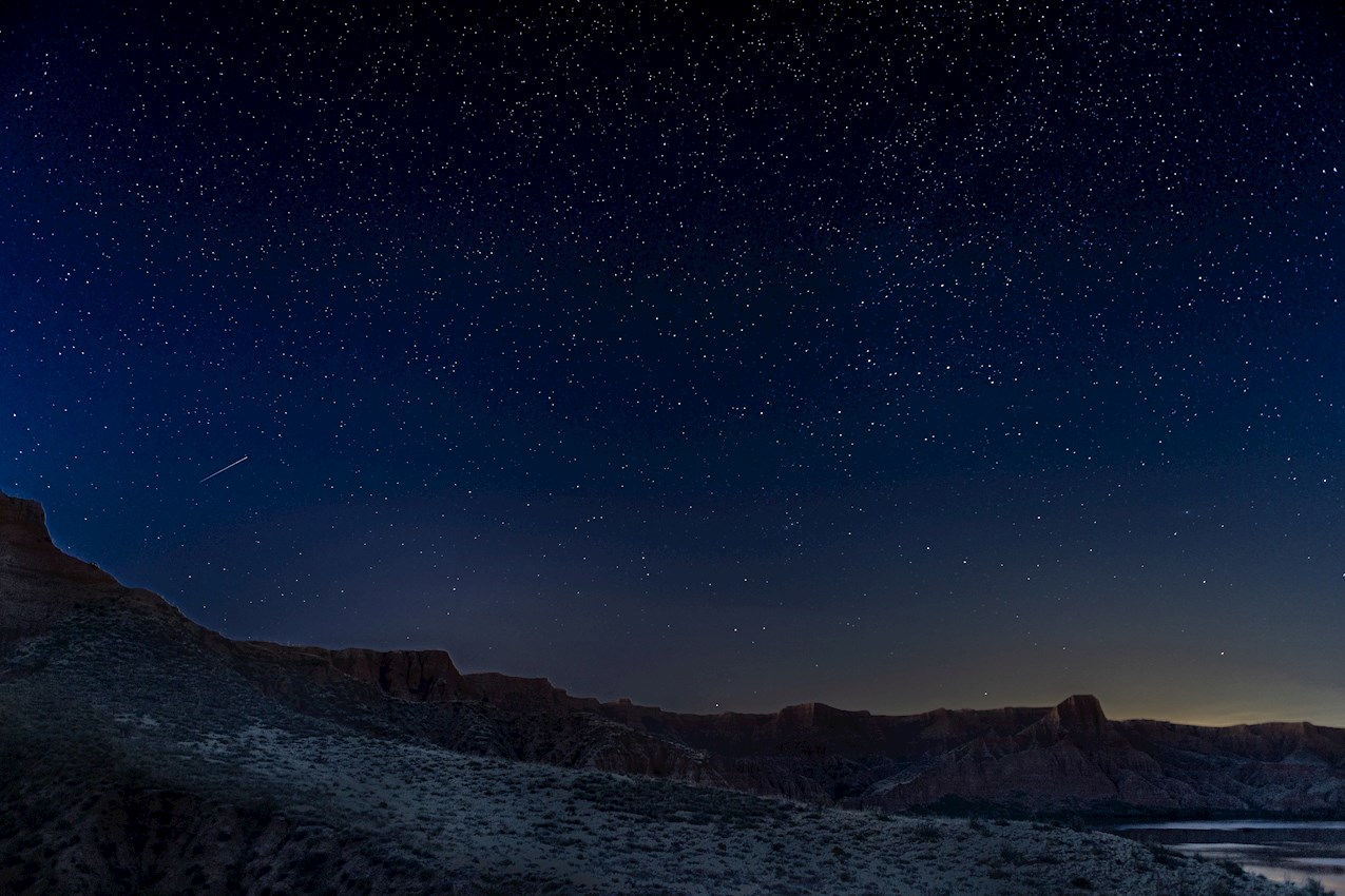 La noche del 11 al 12 de agosto será el mejor momento para observar las perseidas. Foto: EFE / Ángeles Visdómine.