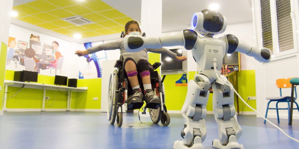 En la imagen, el robot que ayuda en la rehabilitación de los niños y niñas con lesiones medulares.