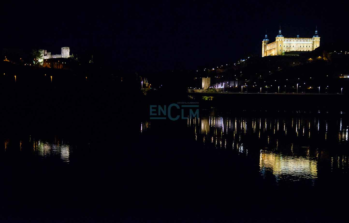 Vista nocturna de Toledo. ¿Te vas a resistir? Foto: Rebeca Arango.