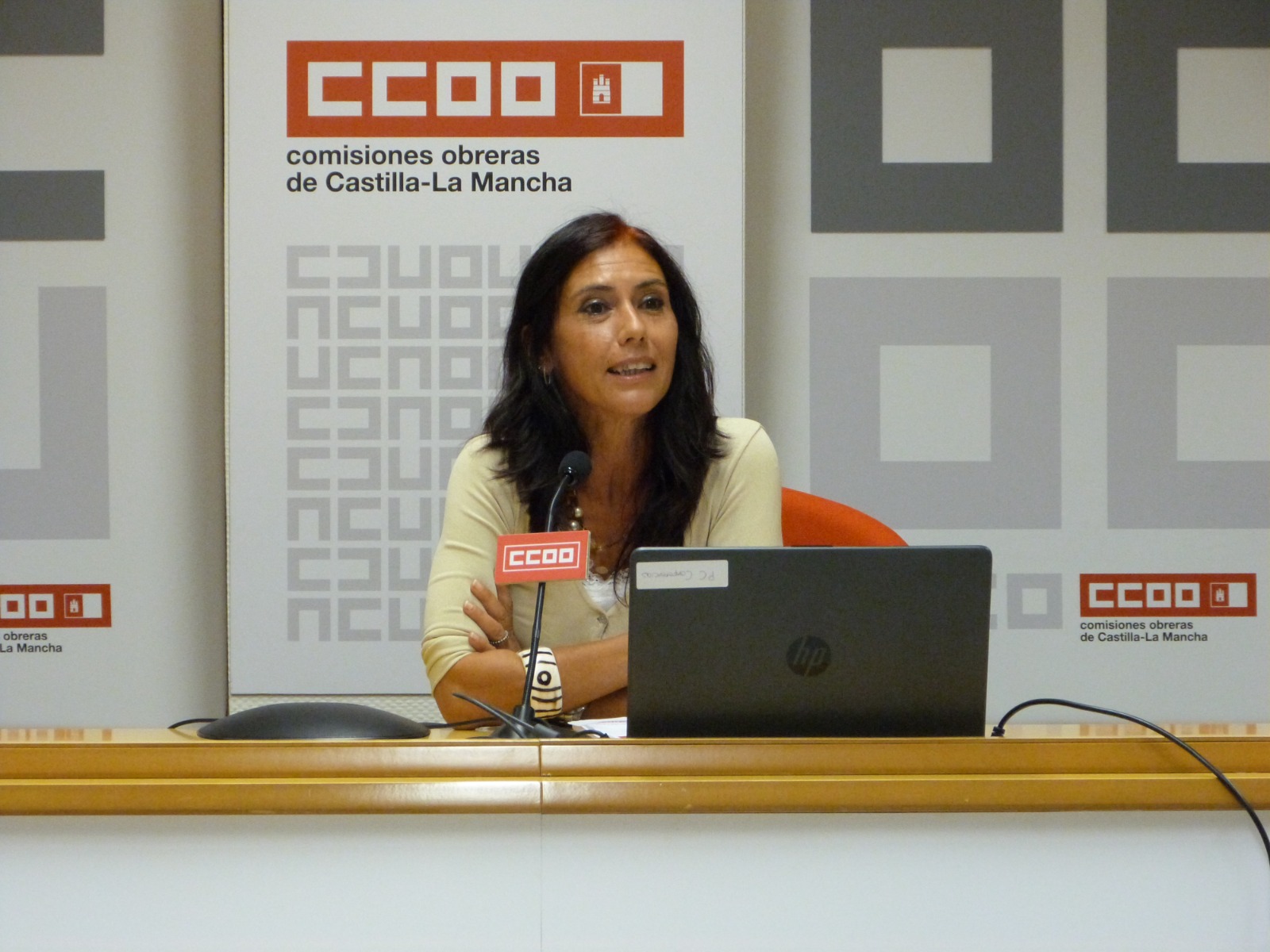 Nunzia Castelli, la secretaria de Acción Sindical del sindicato regional, durante la jornada en Toledo.