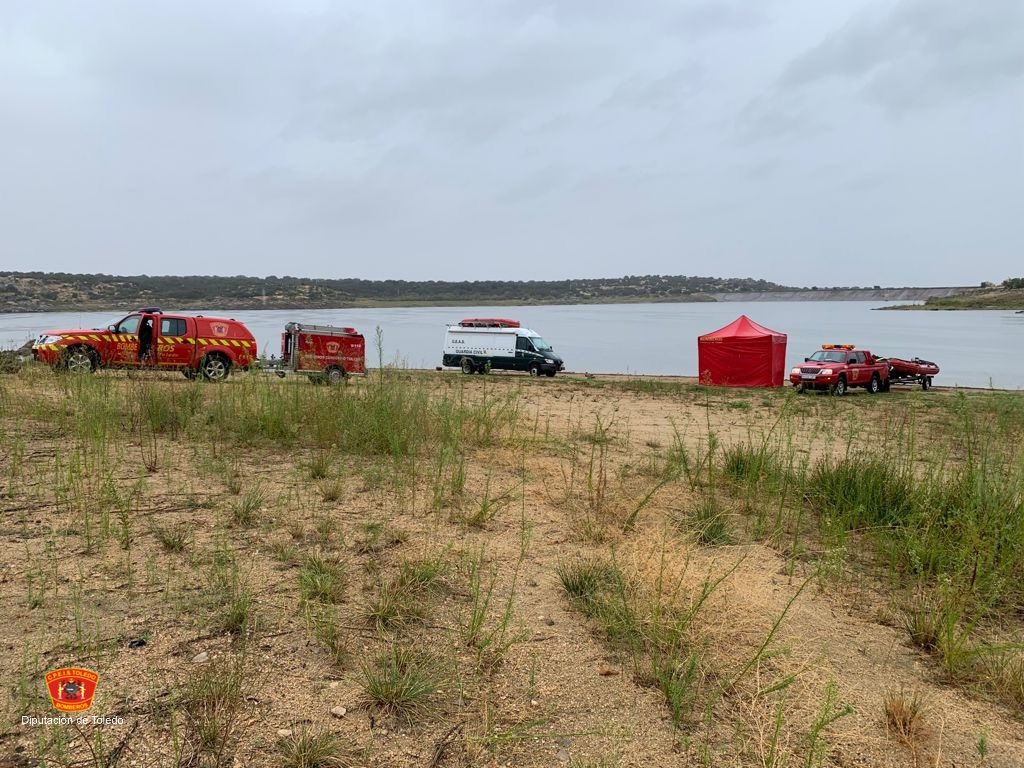 Imagen de las tareas de búsqueda del hombre de Argés en el embalse de Guajaraz.