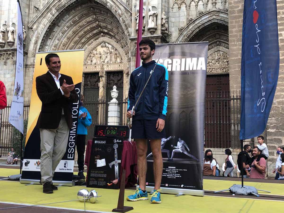 Arturo Toledo ganó la V Copa de Maestros de esgrima