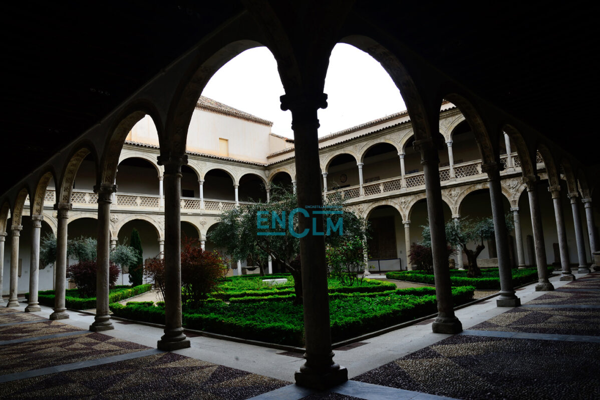 Claustro del Museo de Santa Cruz. Foto: Rebeca Arango.