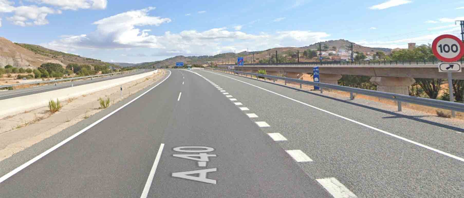 Imagen de la A-40 a la altura del kilómetro 270, en Horcajada de la Torre, pedanía de Torrejoncillo del Rey.