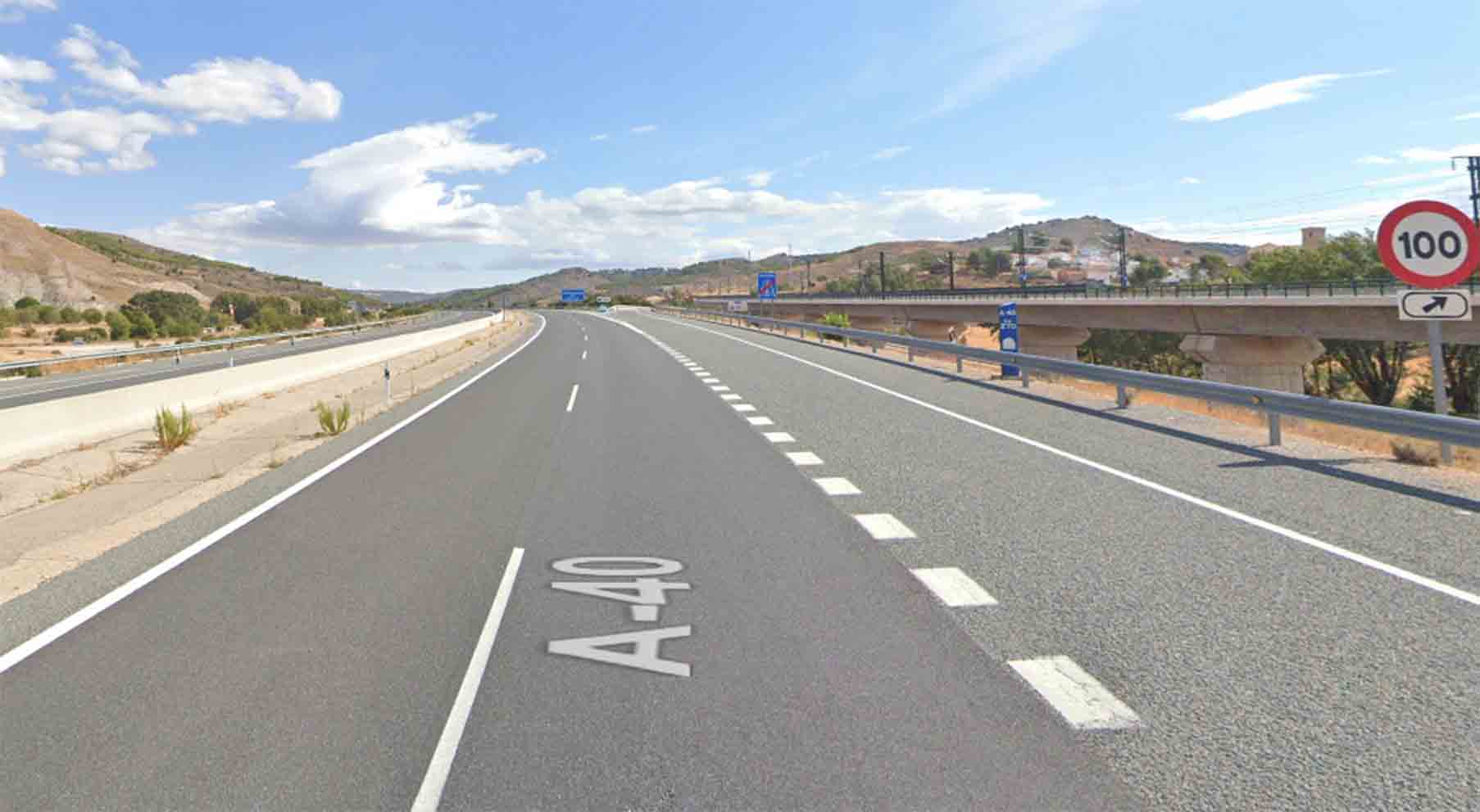 Imagen de la A-40 a la altura del kilómetro 270, en Horcajada de la Torre, pedanía de Torrejoncillo del Rey.