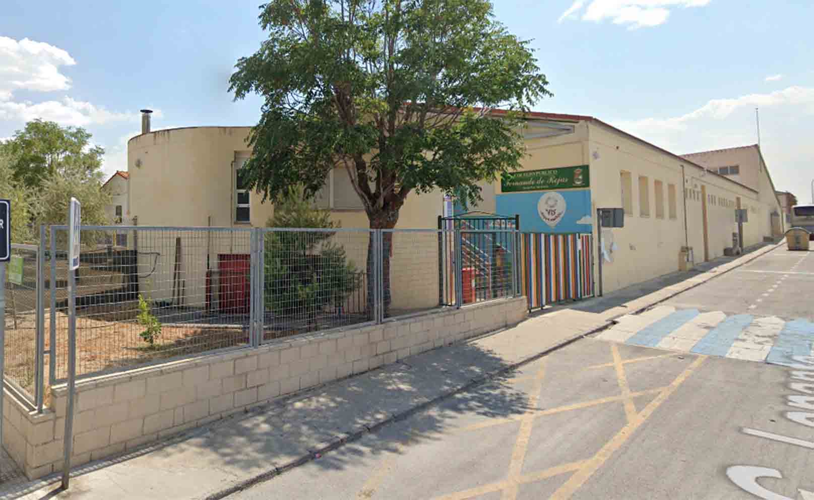 Imagen del colegio Fernando de Rojas, en Seseña, donde se ha producido la fuga de gas.
