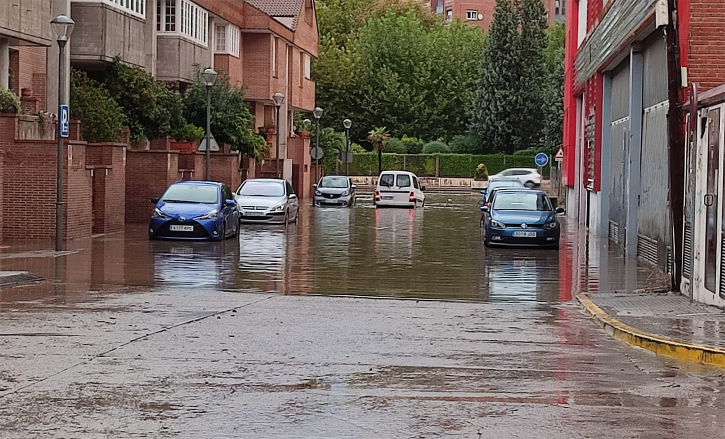 Una de las calles anegadas en Talavera.