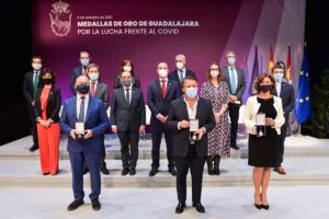 Guadalajara se acordó de sus sanitarios, docentes y funcionarios