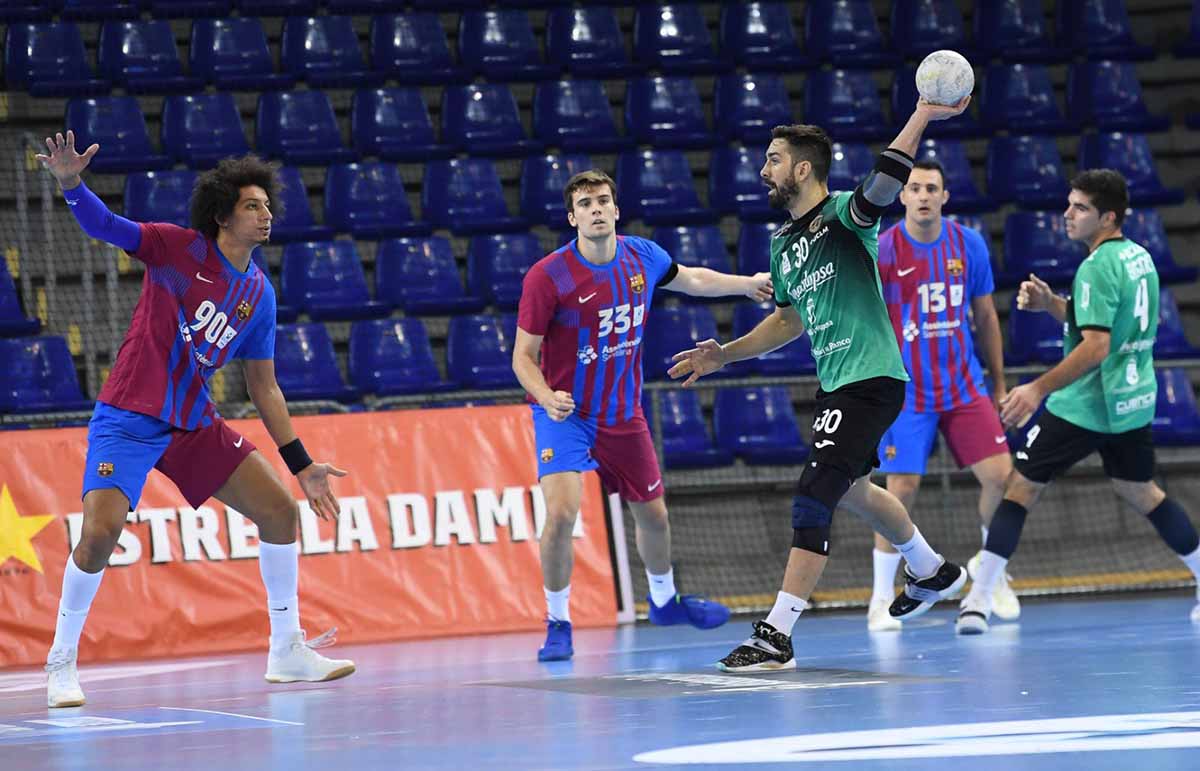 El Incarlopsa Cuenca, de nuevo, poco pudo hacer frente al rodillo blaugrana. Foto: Asobal (Paco Largo)