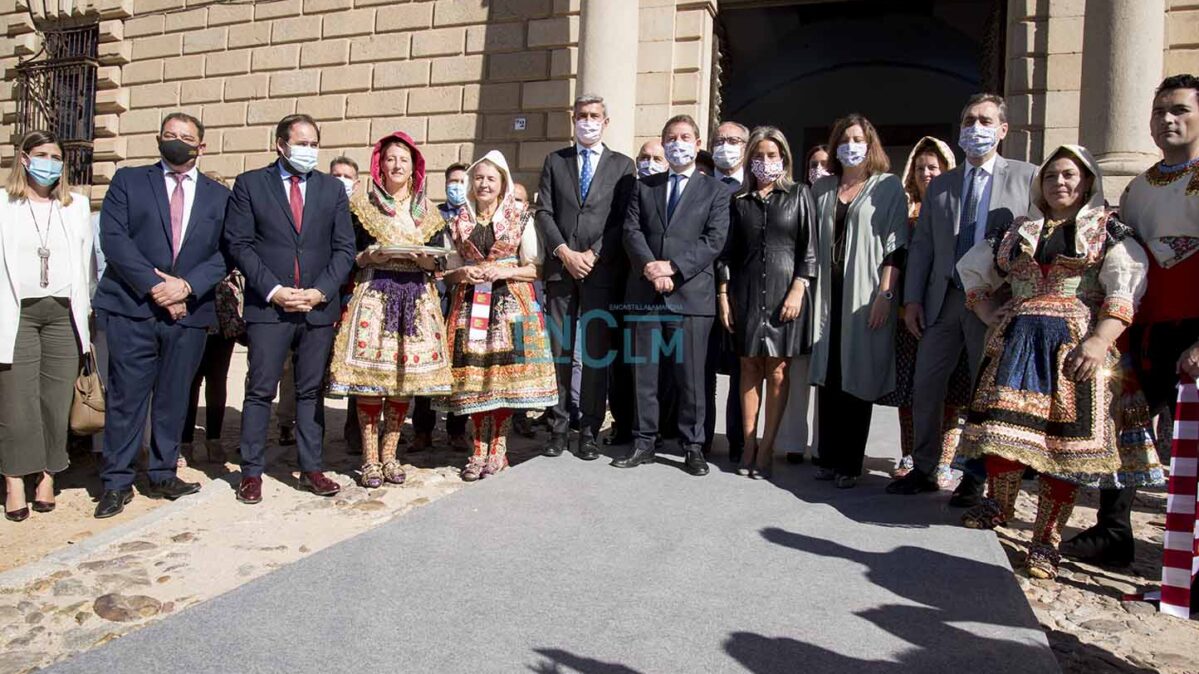 Autoridades locales, provinciales y regionales han inaugurado hoy Farcama, en el Paseo de la Vega y el Hospital de Tavera, en Toledo. Foto: David Romero.