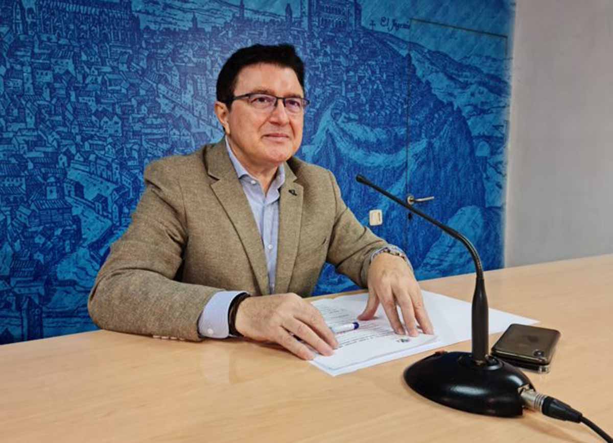 El concejal Teo García expuso las actividades literarias que ha organizado el Ayuntamiento de Toledo