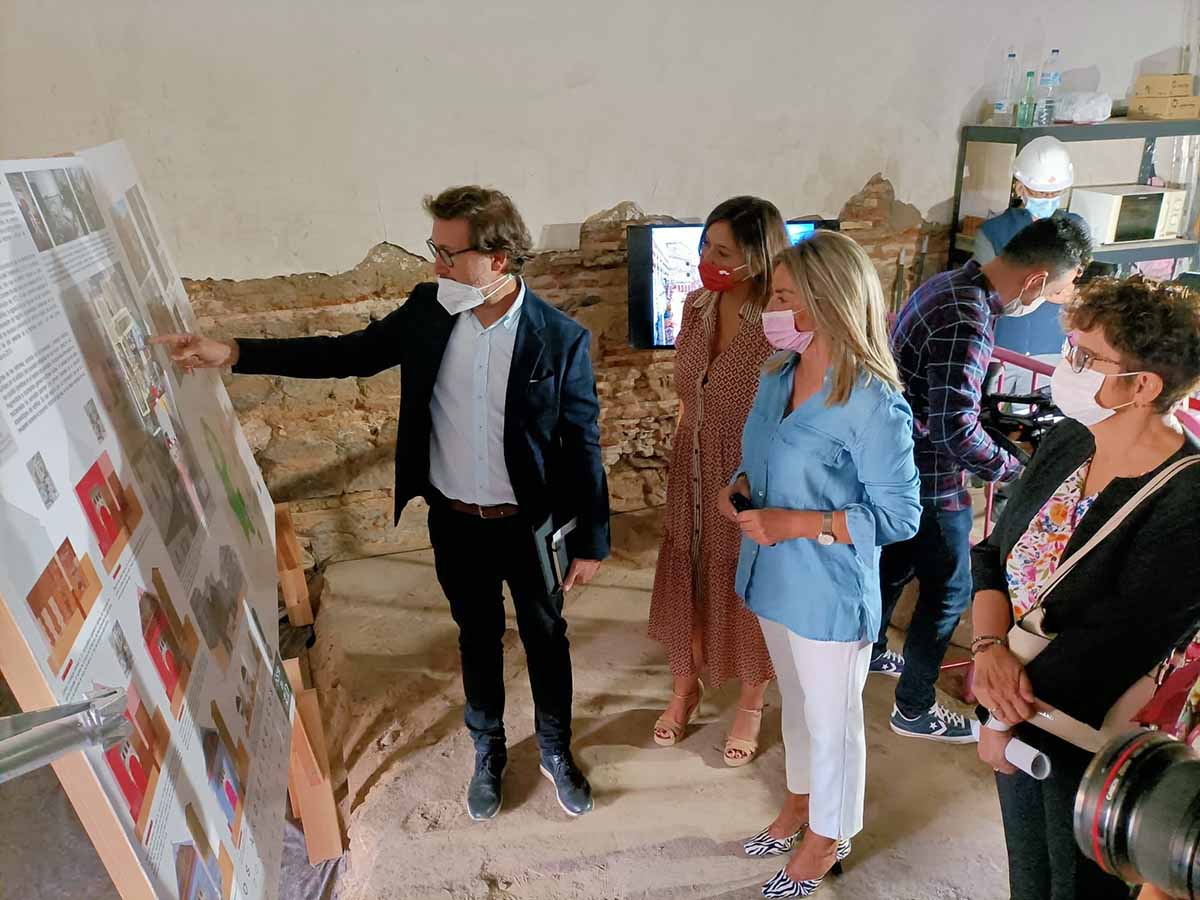 Milagros Tolón visitó las obras de rehabilitación del Corral de Don Diego