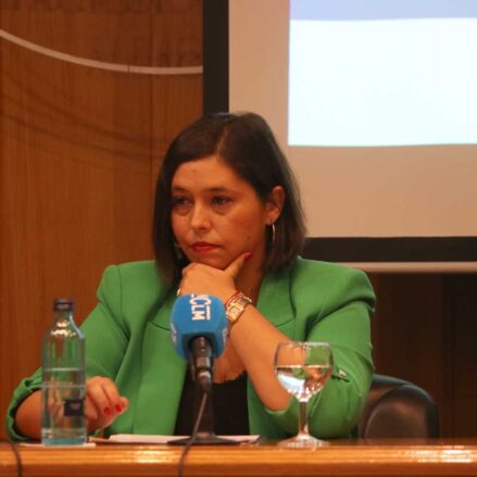 La viceconsejera Ana Muñoz, apoyando el deporte adaptado en la Jornada celebrada en Albacete. Foto: Sara M. Trevejo.
