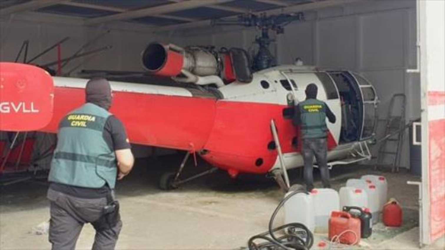 El helicóptero incautado por la Guardia Civil en una operación antidroga.