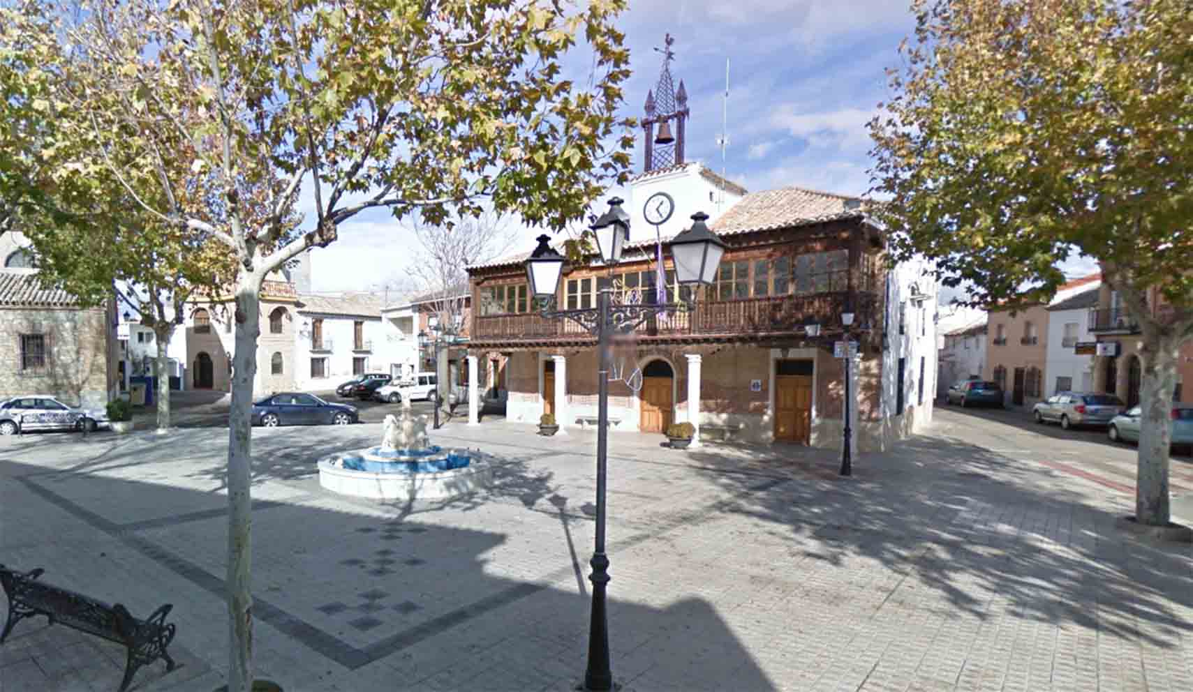 Plaza del Ayuntamiento de Numancia de La Sagra.